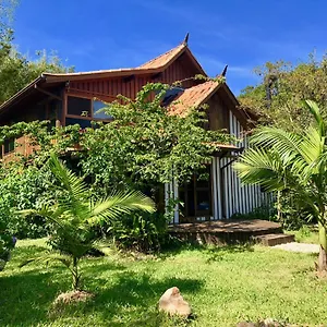 Casa Da Floresta Pensión Guarda do Embaú